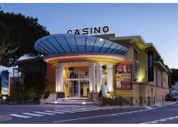 Ideal : Et Centre A 2 Pas +un Garage Διαμέρισμα *