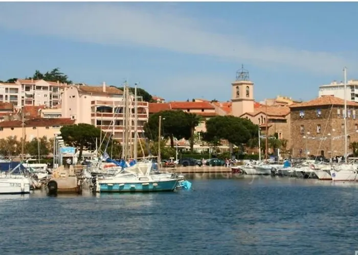 Ideal : Et Centre A 2 Pas +un Garage Διαμέρισμα *