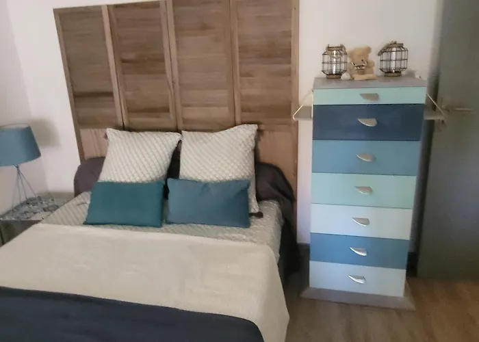 Ideal : Et Centre A 2 Pas +un Garage Σαιντ-Μαξίμ