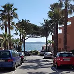 Ideal : Et Centre à 2 Pas +un Garage Sainte-Maxime