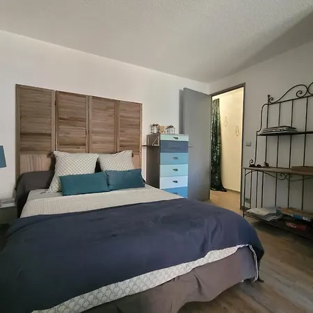 Ideal : Et Centre à 2 Pas +un Garage