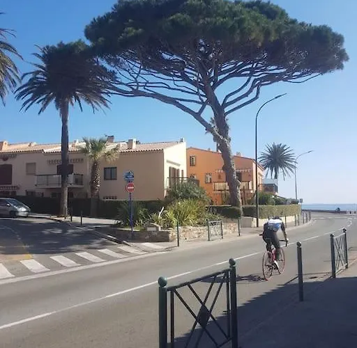 Ideal : Et Centre A 2 Pas +un Garage Sainte-Maxime