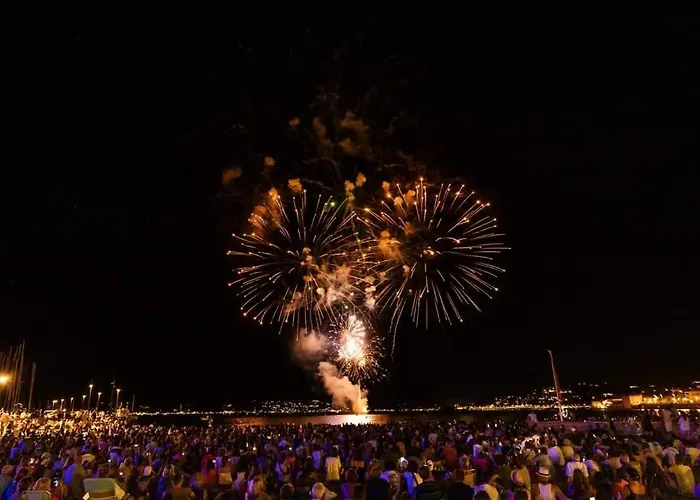 Ideal : Et Centre à 2 Pas +un Garage Appartement