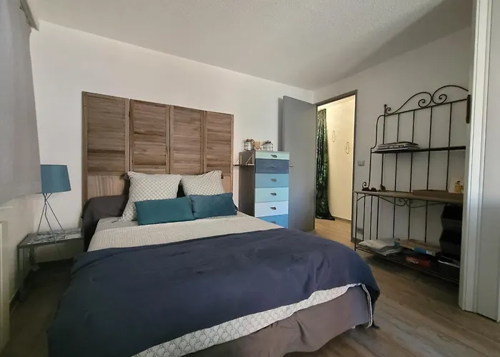 Ideal : Et Centre à 2 Pas +un Garage